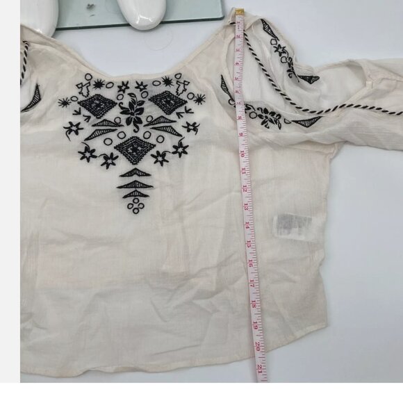 Divided H&M Women's Embroidered Gauze Top Blouse Shirt Cold Shoulder Tassels 8 - Picture 6 of 8